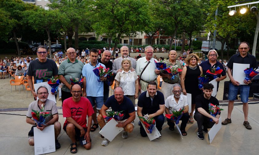 Foto de família de tots els Peres i Petres que van ser homenatjats