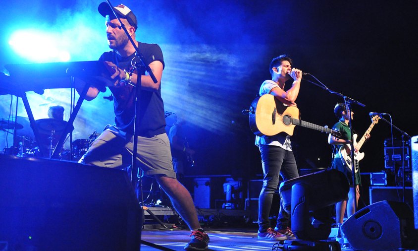 Els Catarres, en un moment de la seva actuació al concert de la Diada al Parc del Pinaret, aquest passat dilluns a la nit