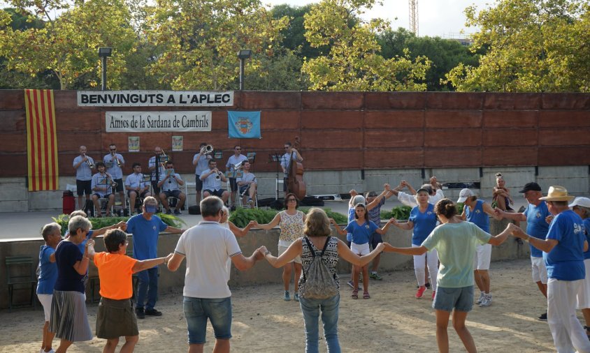 L'Aplec va començar a les 18.30 hores amb la música de la Cobla Reus Jove