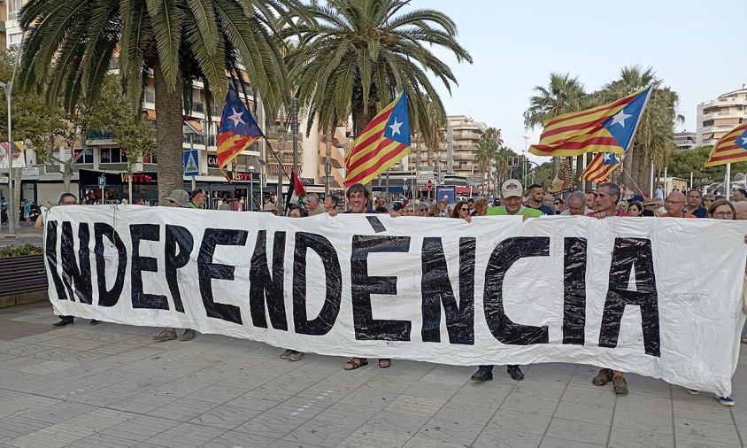 El lema de la pancarta era ben clar i concís; Independència