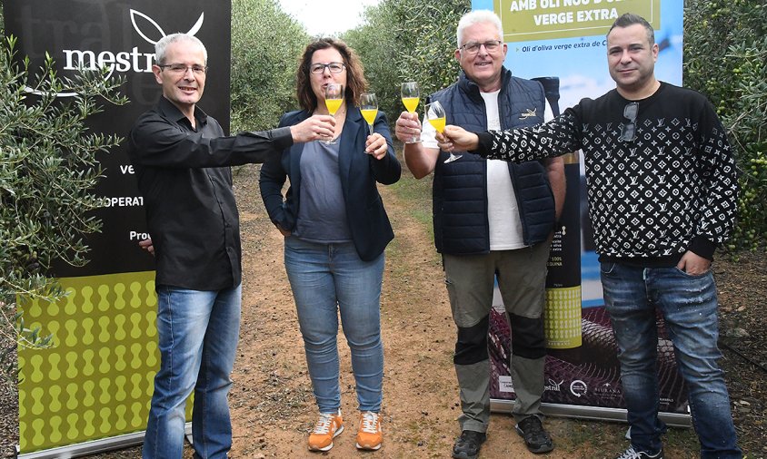 Jorge Gómez, Neus Càrdenas, Pau Serra i Xavier Martí, ahir, a la presentació de les jornades Gastronòmiques amb Oli Nou