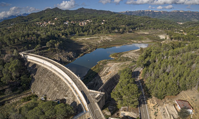 Imatge de la presa del pantà de Riudecanyes