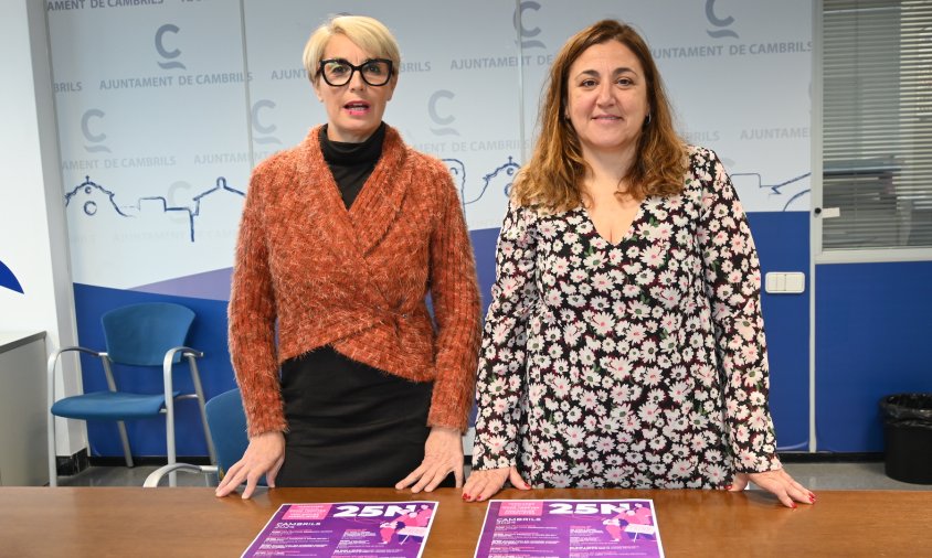 La tècnica d'Igualtat, Mònica Romano i la regidora d'Igualtat, Gemma Balanyà, en la presentació de les jornades ahir al matí