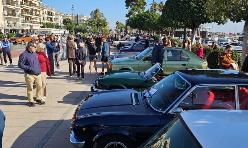 Imatge dels vehicles exposats al Mollet del Rec, al Port