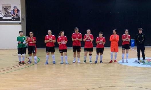 Equip del Laguna femení abans de començar el partit