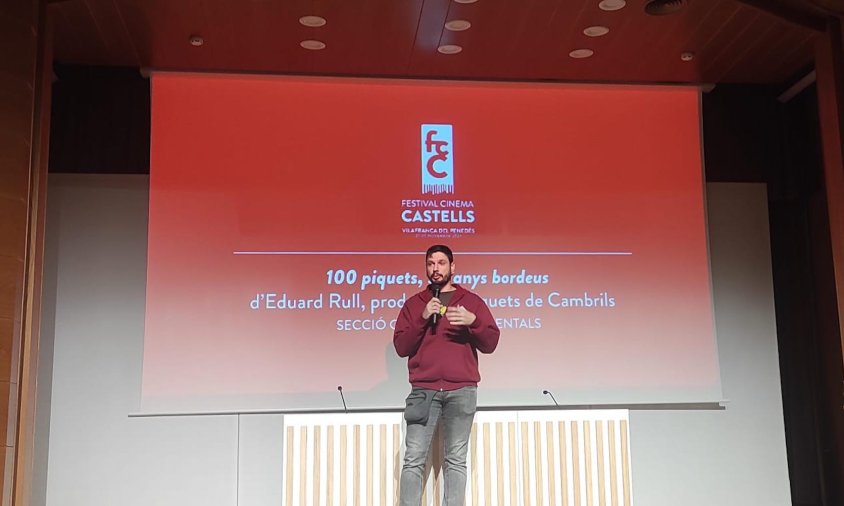 Eduard Rull dels Xiquets de Cambrils en la presentació del seu documental