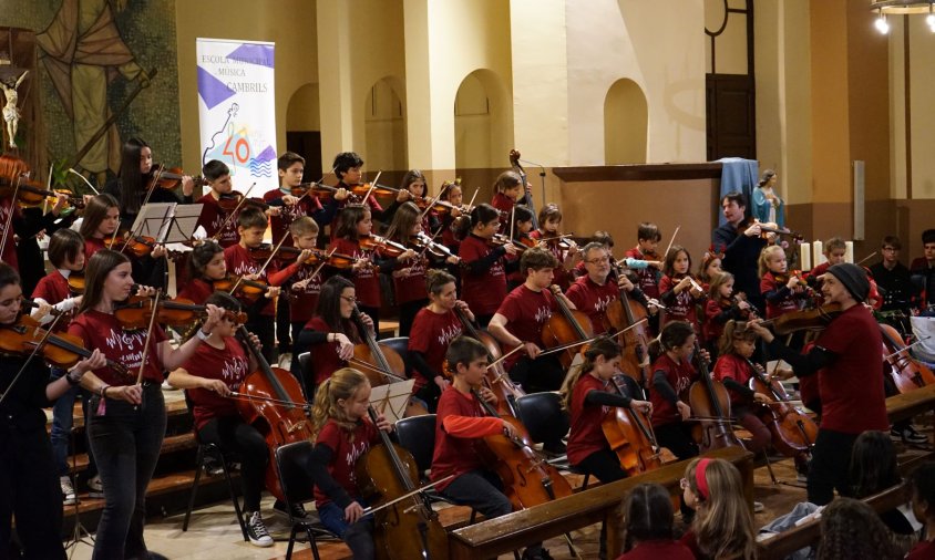 Les orquestres de corda van obrir el concert