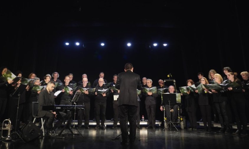 Un moment del concert de la coral Verge del Camí a la Pobla de Mafumet