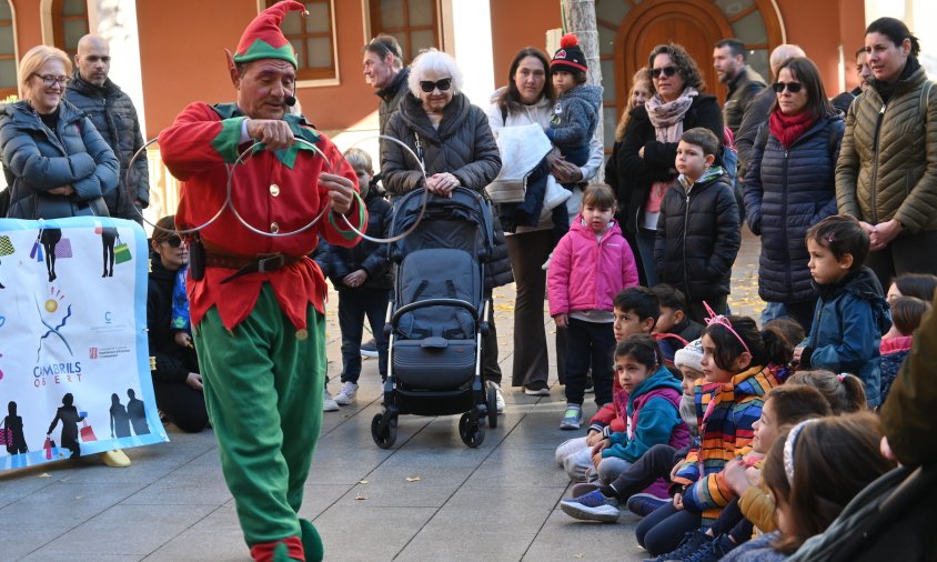 Un moment de l'espectacle, ahir al matí, a la plaça de la Vila