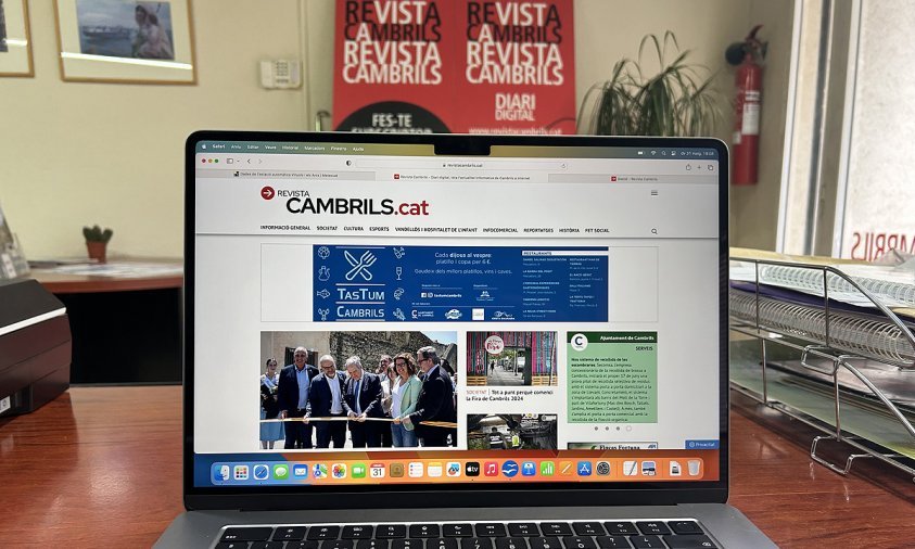 Ordinador portàtil a la Revista Cambrils