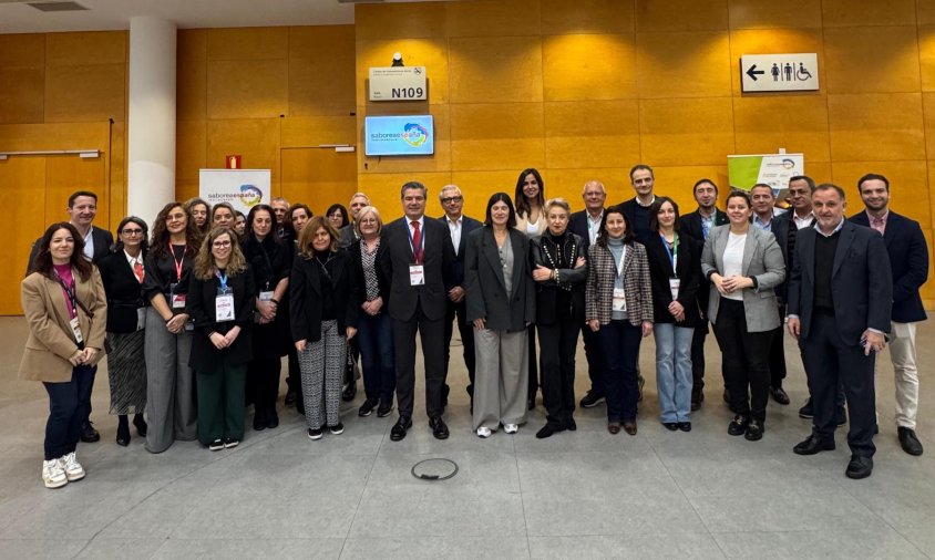 Foto de grup dels municipis participants a l'assemblea de Saborea España