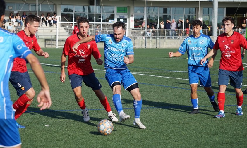 Imatge del partit d'anada entre el Cambrils Unió i el Gandesa, a Cambrils