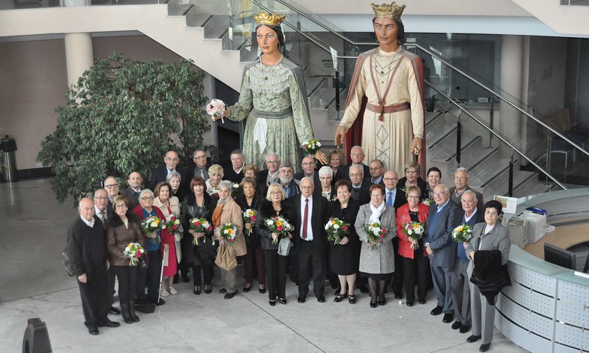 Foto de grup dels homenatjats per les Noces d'Or