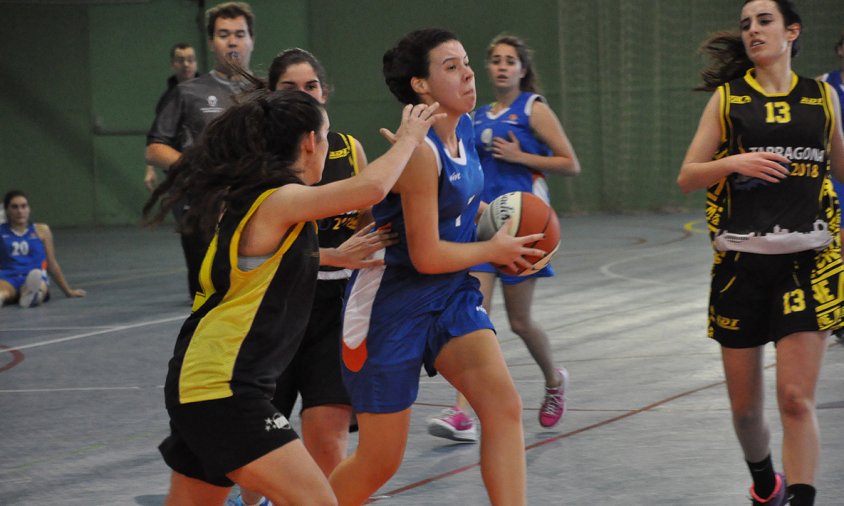 Imatge d'arxiu d'un partit jugat del CB Cambrils femení aquesta temporada