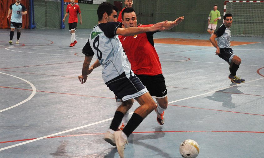 El derbi local de futbol sala, entre el Mediterrani i el Laguna, va acabar amb empat a 1