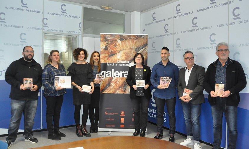 Imatge de la presentació de les Jornades de la Galera i del calendari. D'esquerra a dreta: Josep Lluís Pastó, Marta Borràs, Mercè Dalmau, Ana López, Camí Mendoza, Eduard Martí, Jordi Jardí i Pau Serra