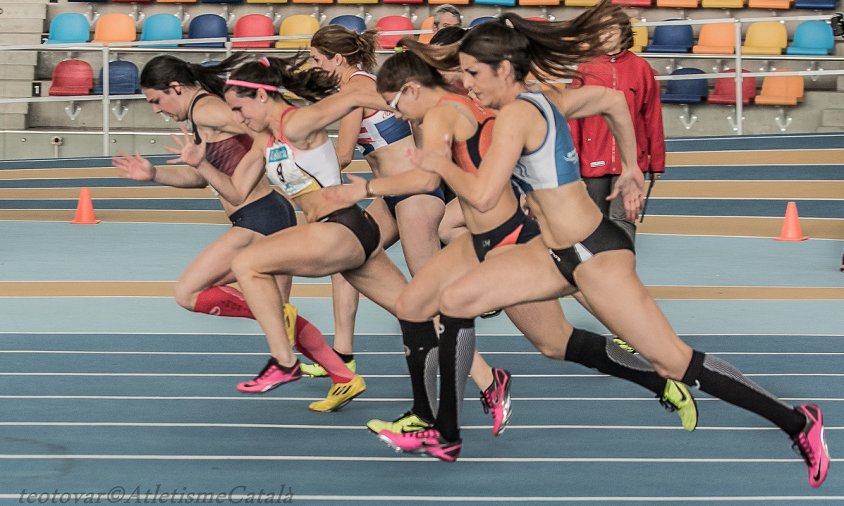 L'atleta cambrilenca Elisa Laguna, en primer terme de la imatge