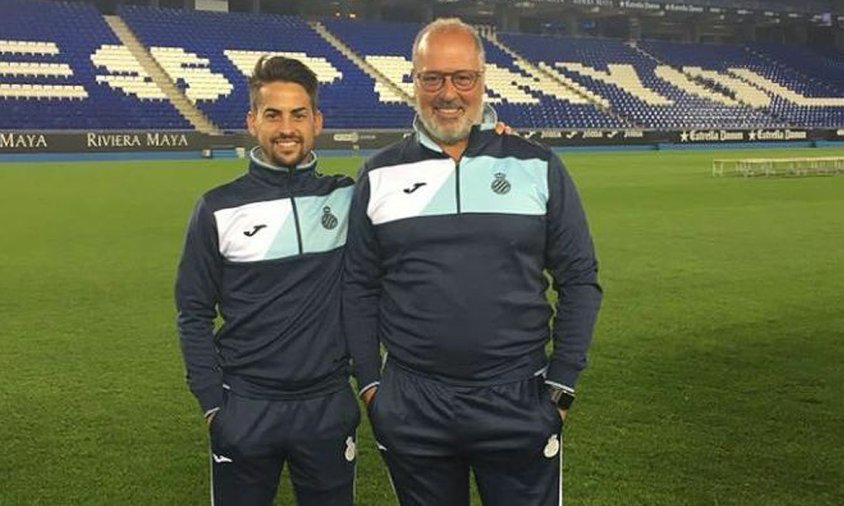 David Llobet al costat d'Albert Villaroya, el Director de l'Escola de Futbol Base del RCD Espanyol