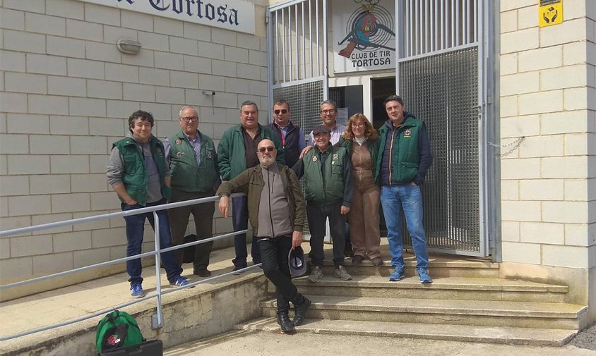 Foto de grup dels tiradors locals que van competir a la tirada disputada a Tortosa