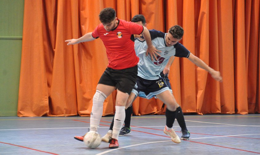 El derbi local de futbol sala es va disputar el passat diumenge a la tarda