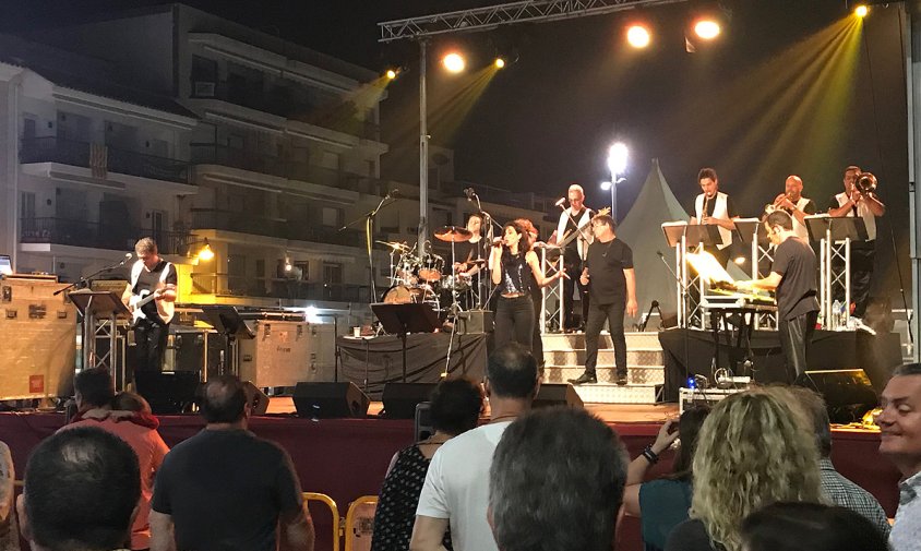 Revetlla de Sant Joan, al port, el passat diumenge a la nit