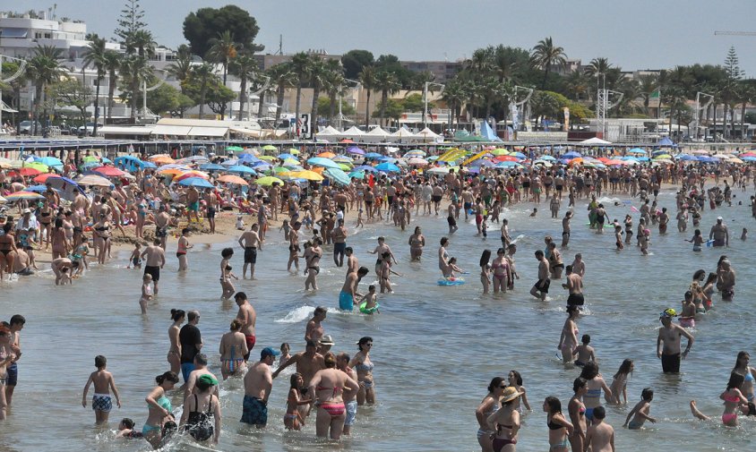 Aspecte de la platja del Regueral, el passat diumenge 23 de juny