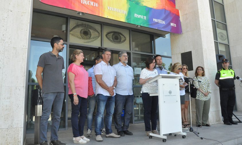 Lectura del manifest del Dia de l'Orgull LGTBI+, el passat divendres al migdia