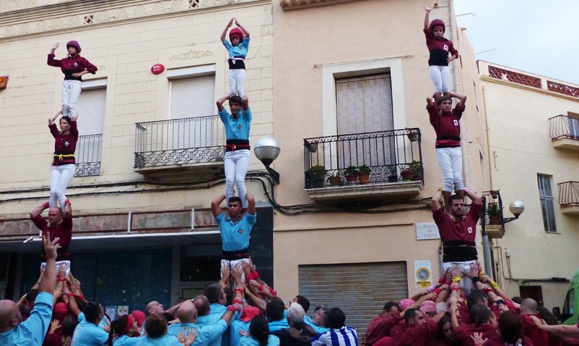 Pilars de quatre de comiat a càrrec de les tres colles que van participar a la diada castellera