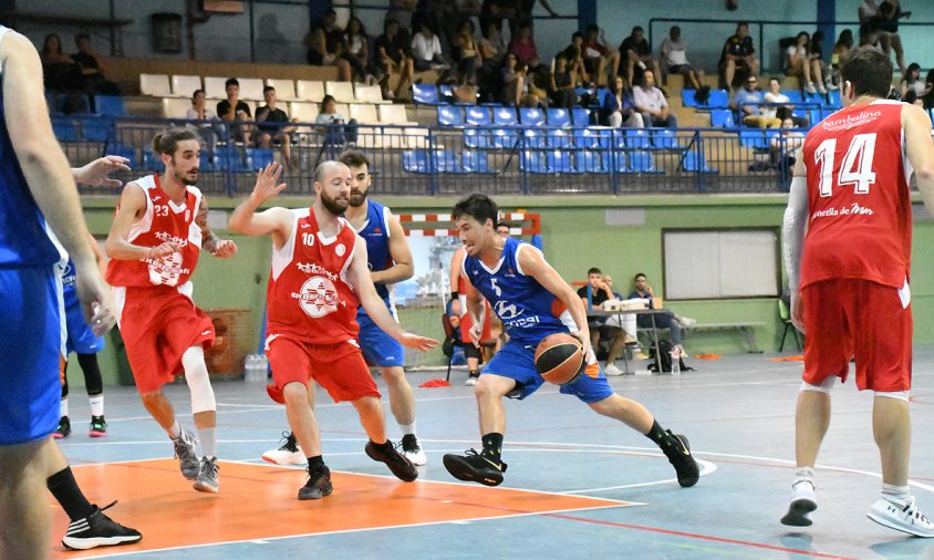 El sènior masculí del CB Cambrils va jugar contra el CB l'Ametlla de Mar en l'amistós d'aquest passat dissabte