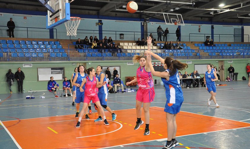 Partit que va enfrontar al CB Cambrils femení contra La Pobla-CBT, el passat diumenge al matí