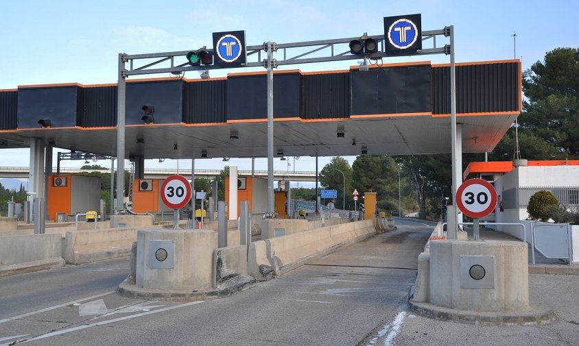 El peatge de l'autopista Ap-7 a Cambrils, avui, sense barreres