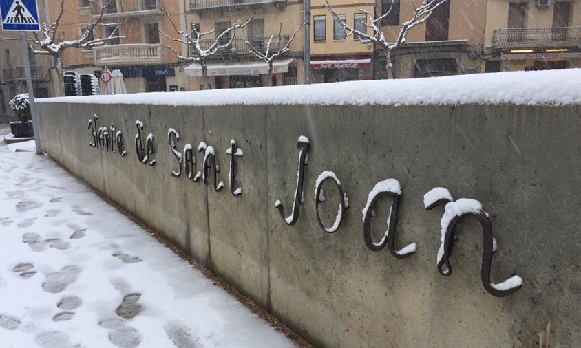 Imatge de la neu caiguda a Horta de Sant Joan (Terra Alta), aquest matí