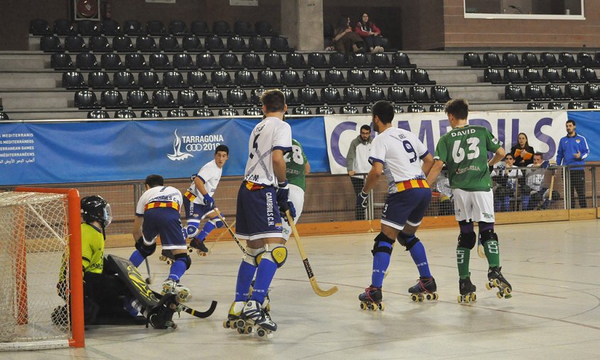 Imatge d'arxiu d'un partit del Cambrils CH, aquesta temporada