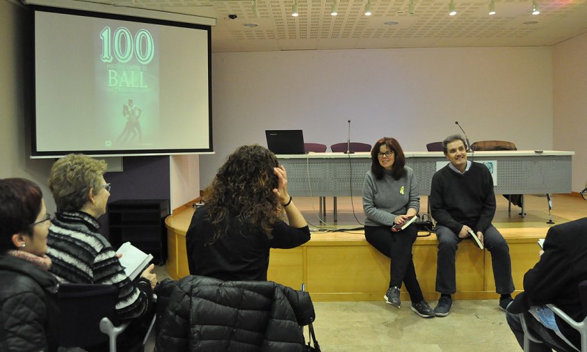 Presentació del llibre d'Aleix Cort, el passat divendres, amb l'acompanyament de Gemma Massagué