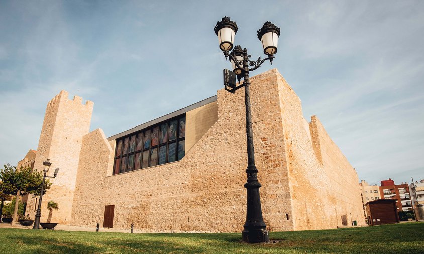 Façana de l'Hospital del Coll de Balaguer