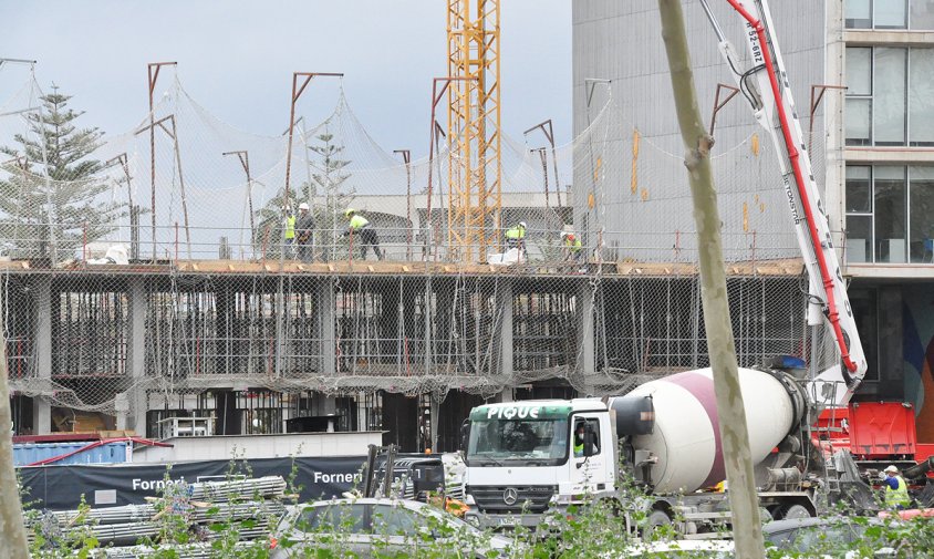 Edifici en construcció a Cambrils