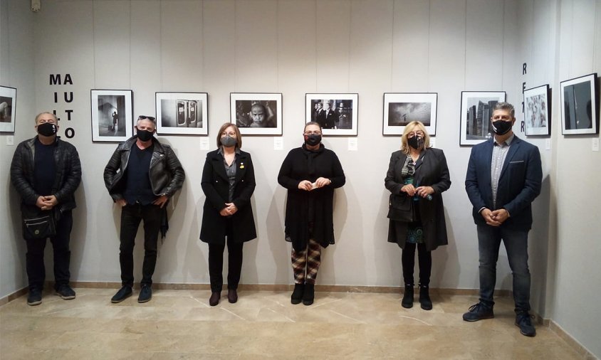 L'exposició amb una selecció de les fotografies presentades al Premi Vila de Cambrils de Fotografia es va obrir ahir al matí, a la sala Àmbits