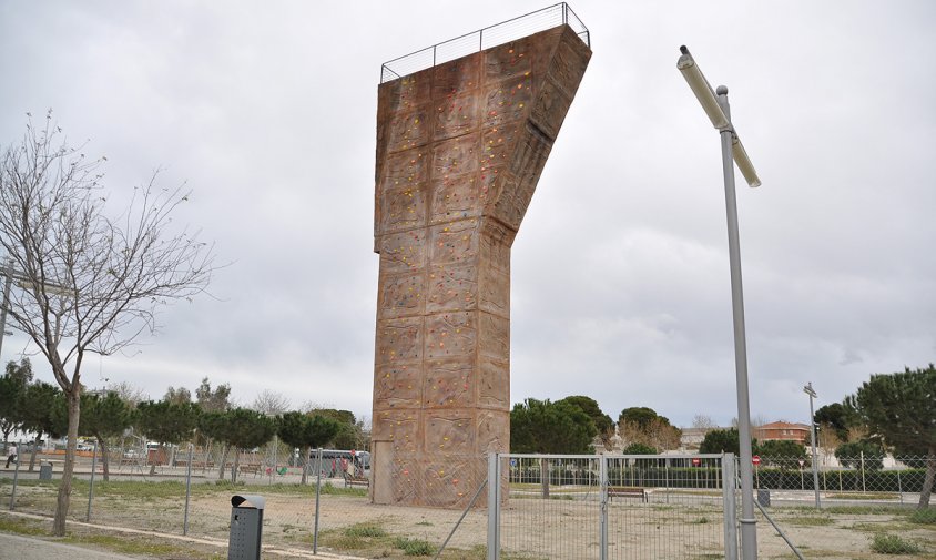 Aspecte actual del rocòdrom situat al parc del Pinaret