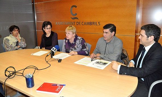 Lluïsa Rom, Mercè Dalmau, Carme Cros, Xavi Martí i Francesc Garriga, ahir a la roda de premsa