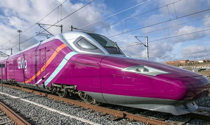 Un tren AVLO, el servei d'alta velocitat 'low-cost' de Renfe