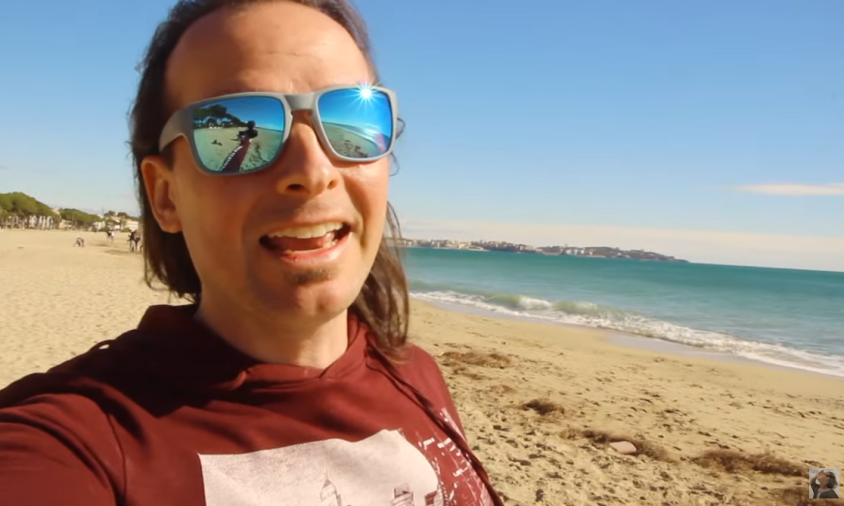 Un moment del vídeo de Cambrils al canal de Youtube "Viajando con Mirko"