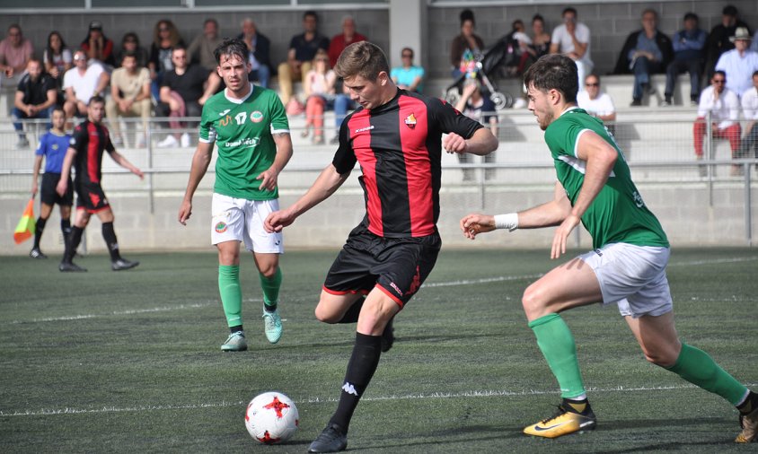 El Reus B Cambrils va perdre davant l'Ascó en el partit disputat ahir a la tarda a l'Estadi Municipal