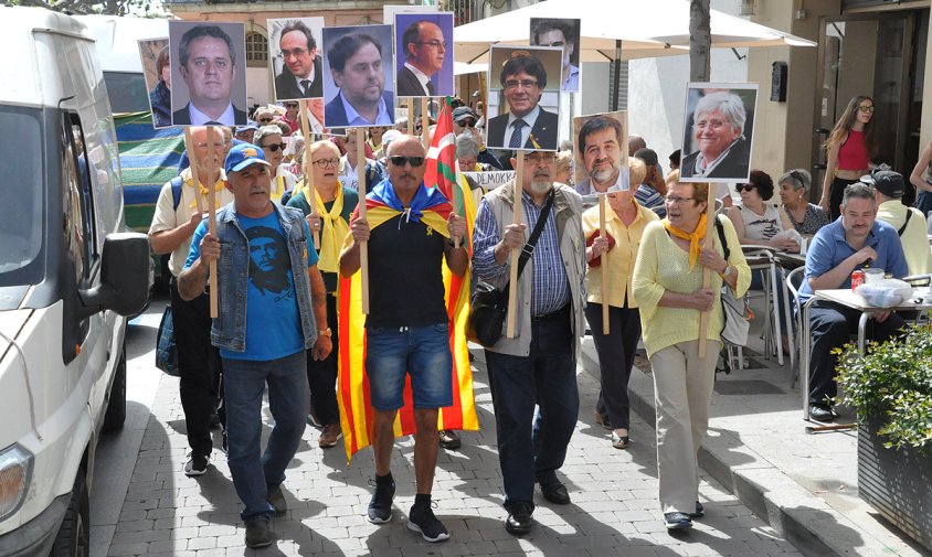 Pas de la manifestació pel passeig d'Albert