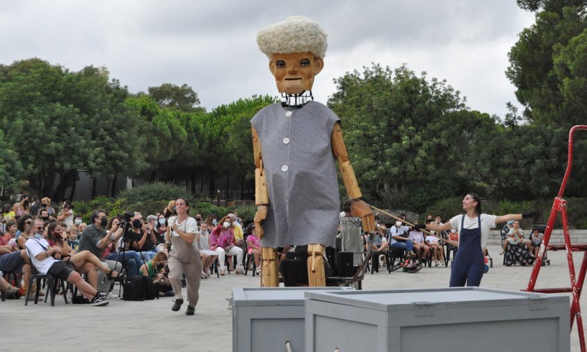 Imatge de l'espectacle, ahir a la tarda, al parc del Pinaret