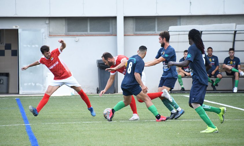 Imatge del primer partit de la temporada del Marina Cambrils disputat a casa