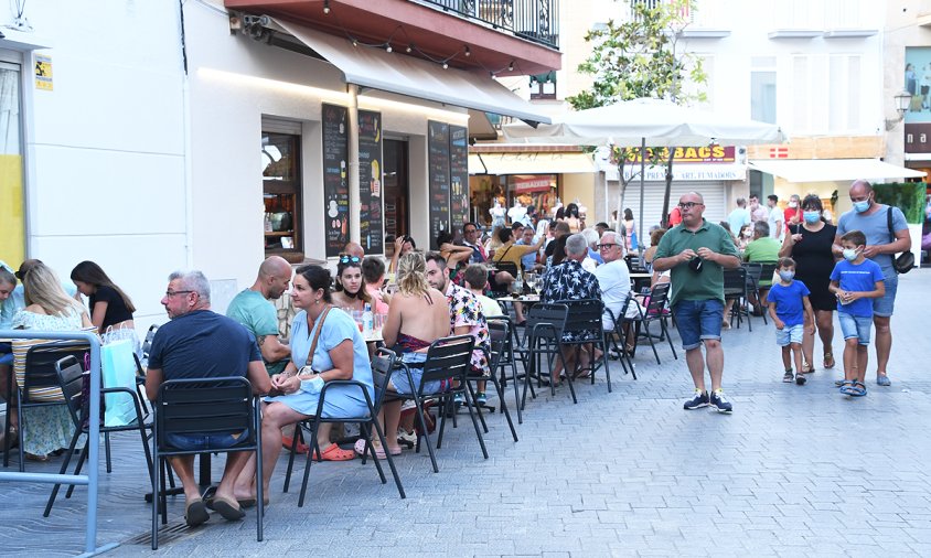 El sector de la restauració veurà aixecades les restriccions de distàncies, aforaments i horaris