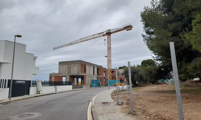 Imatge d'arxiu d'unes obres en construcció a la zona de Ponent