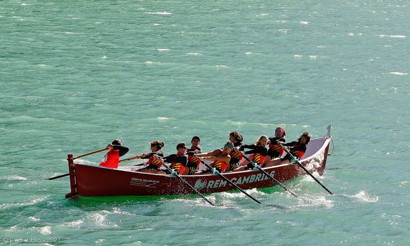 Un moment de la regata disputada al pantà de La Baells