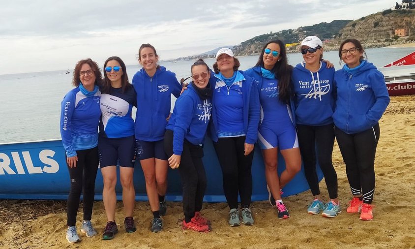 Equip veterà femení del Vent d'Estrop Vogadors de Cambrils