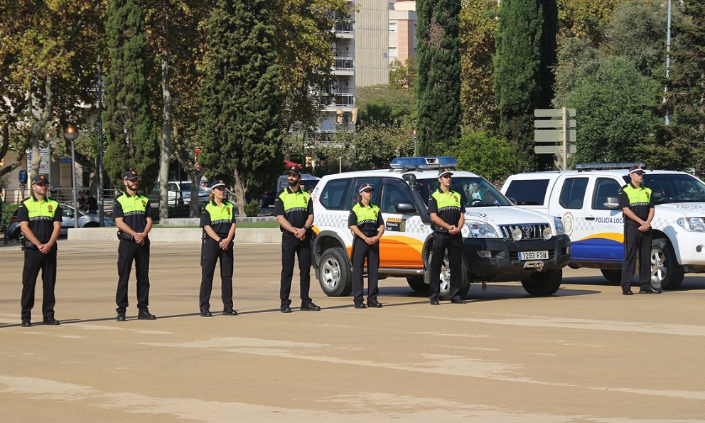 Detingut un home per oferir estupefaents a un agent de la Policia Local al carrer